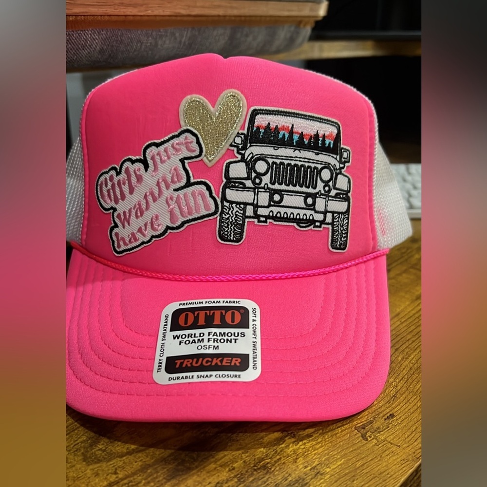 New custom Jeep trucker hat